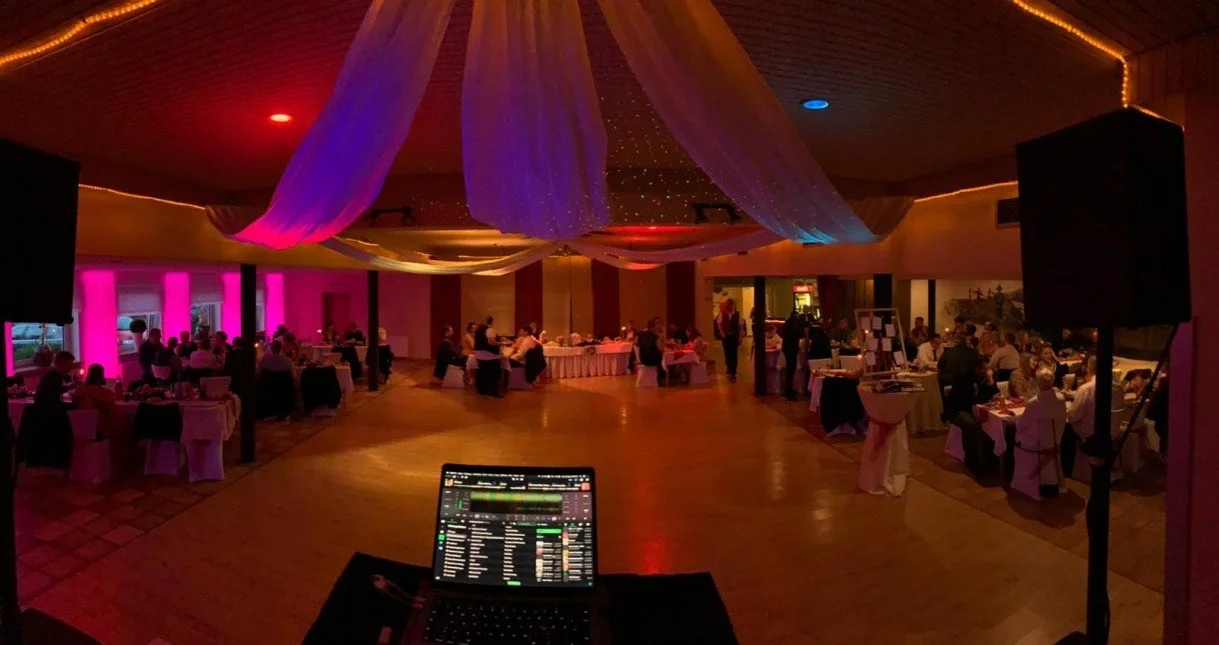 Wedding DJ – Illumination, Beschallung, DJ