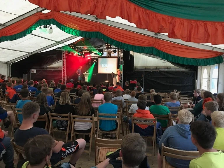 Jugendfeuerwehr Zeltlager – Bühenaufbau und technische Betreuung